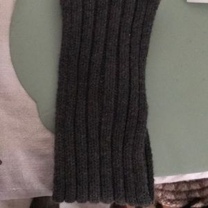 henri bendel Accessories - Henri bendel cashmere ear warmer. henri bendel Accessories - Henri bendel cashmere ear warmer.